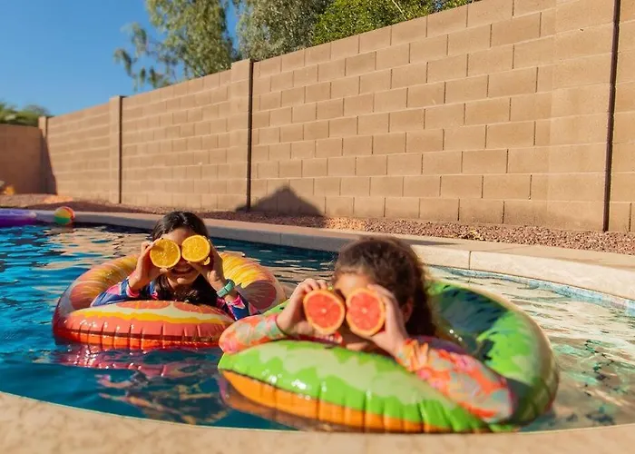Cozy Desert Escape With Modern Comfortsvilla *
